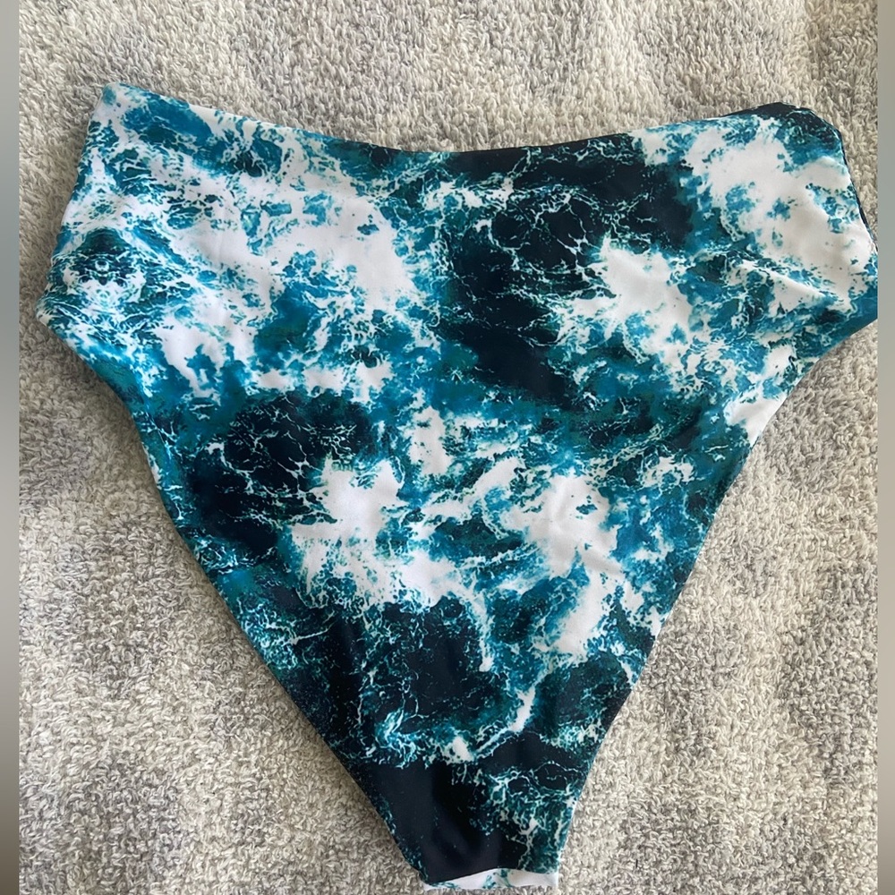 zaful swimsuit - Picture 2 of 4